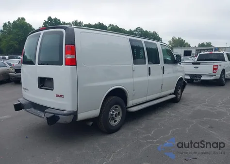 2018 GMC Savana 2500 Work Van z USA, uszkodzony, nr VIN 1GTW7AFG1J1905925